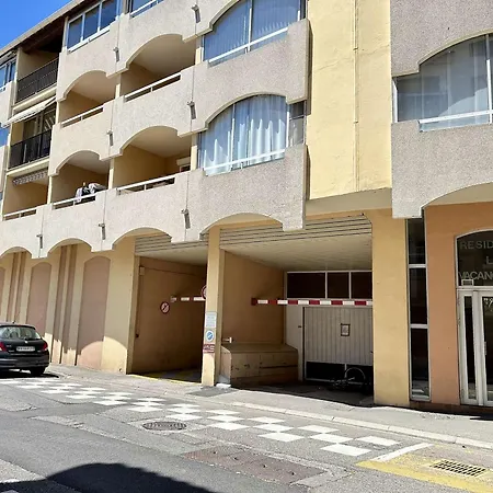 Sainte-maxime: Mezzanine 4 Couchages à 50m De La - Fr-1-226-547 Sainte-Maxime